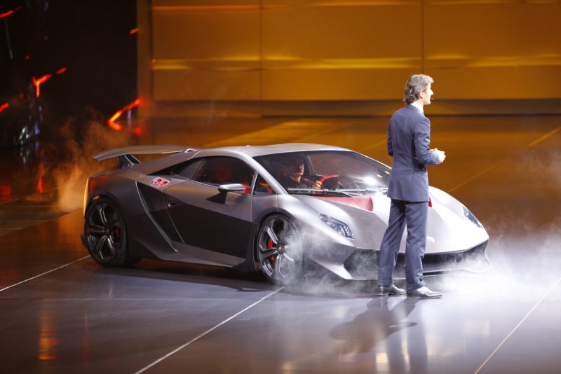 02-lamborghini-concept.jpg