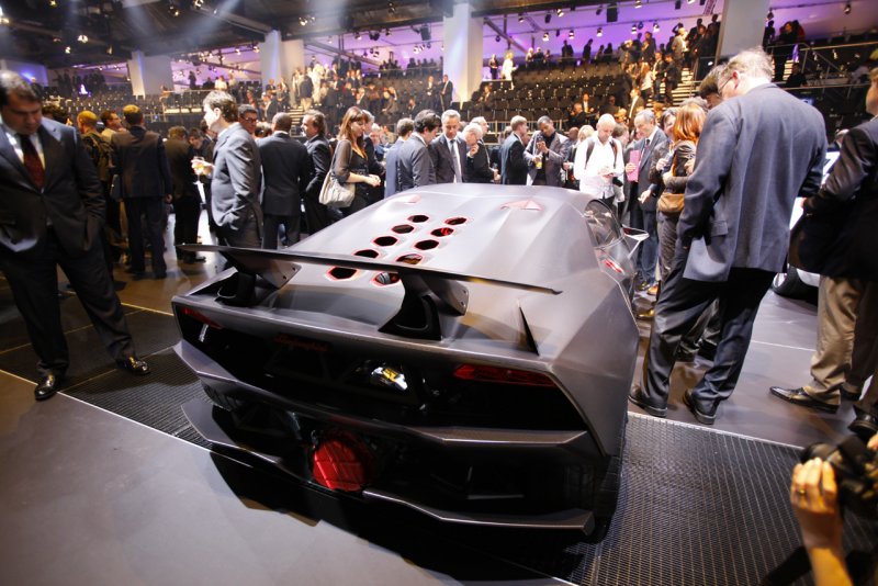 05-lamborghini-concept.jpg