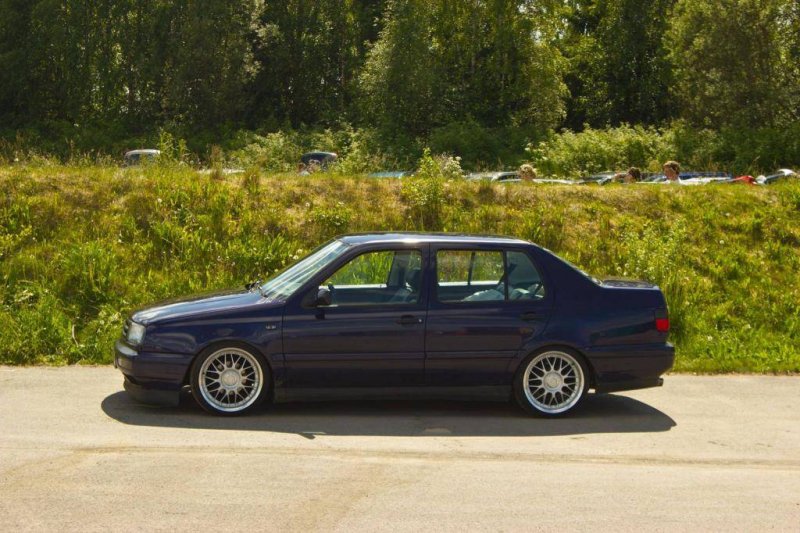 10448726_301158190047222_911314116271227