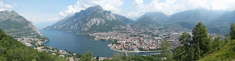 800px-Lecco_e_il_suo_lago.JPG