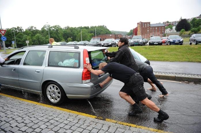 1340965960000_4141532436_4391261698x698r