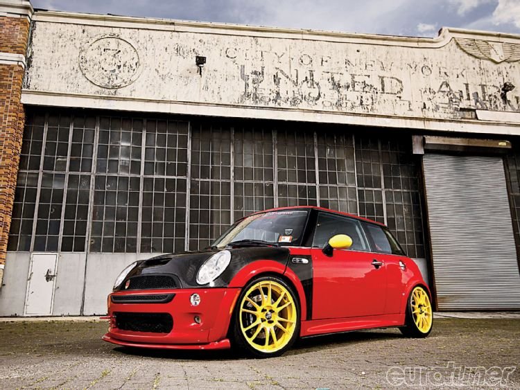 eurp_1001_13_o+2004_mini_cooper_s+carbon