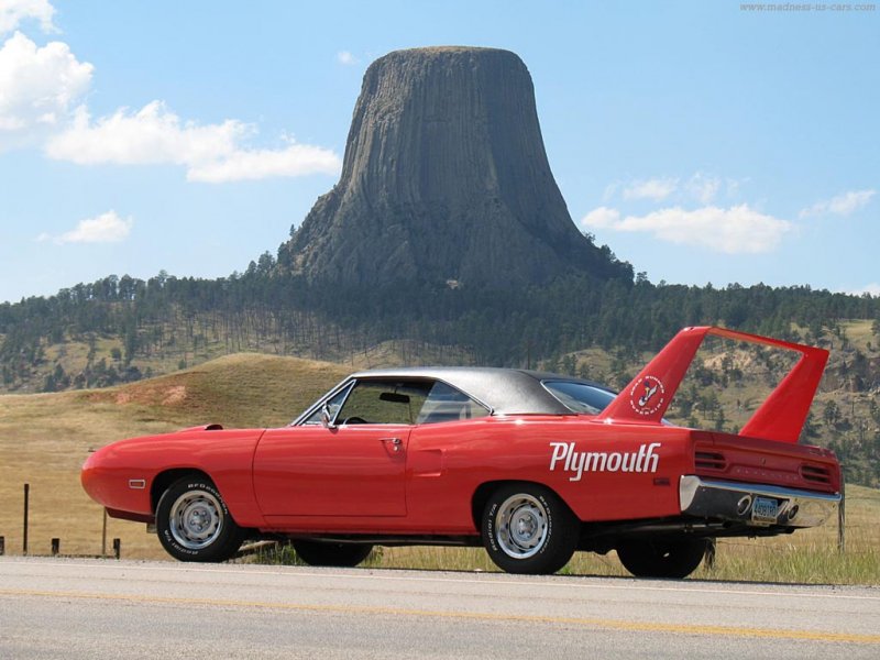 1970%20plymouth-superbird.jpg