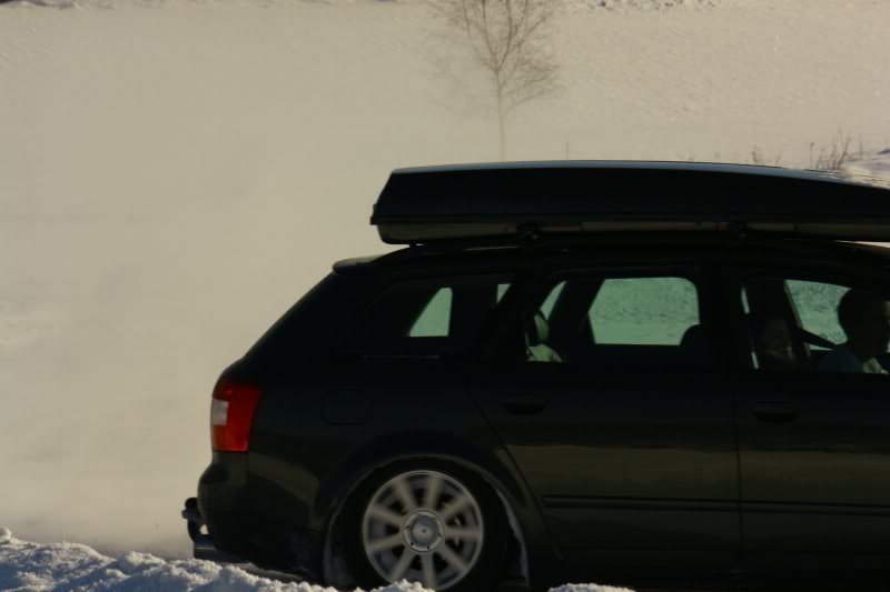 172981_193936547292992_100000299443187_6