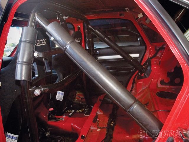 eurp_0909_08+audi_s4_b5+interior_rear_ro