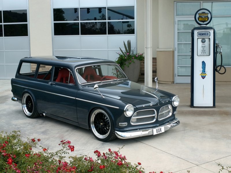1967-Volvo-Amazon-600-hp-Front-And-Side-