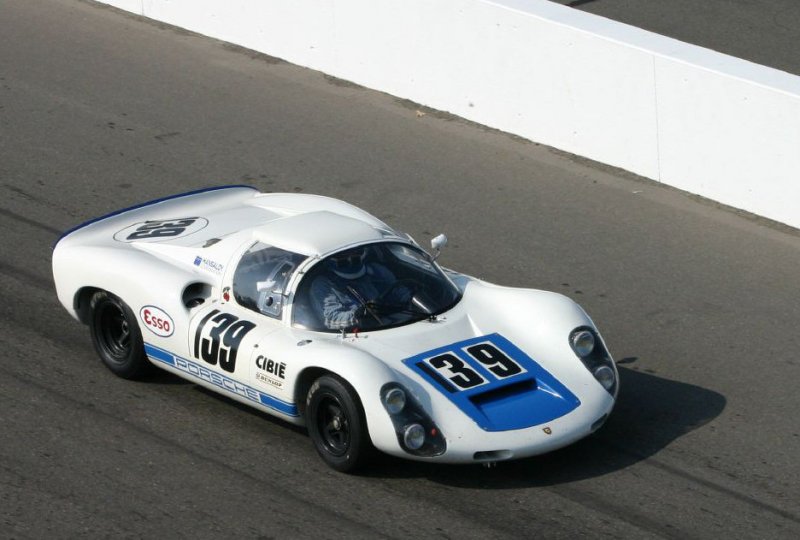 1967_Porsche_910.jpg