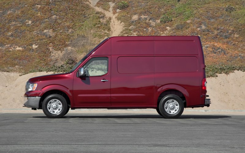 2012-nissan-NV3500-V8-SV-side.jpg