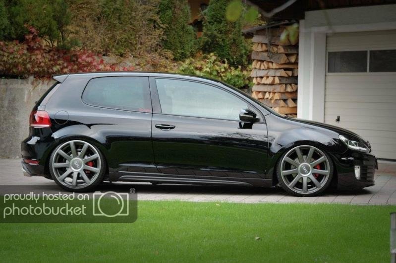 378479_209058569168913_201057156635721_4