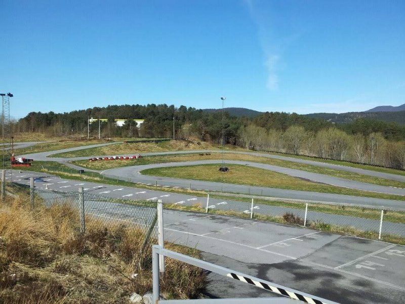 399071_10150835453996357_535876356_12171