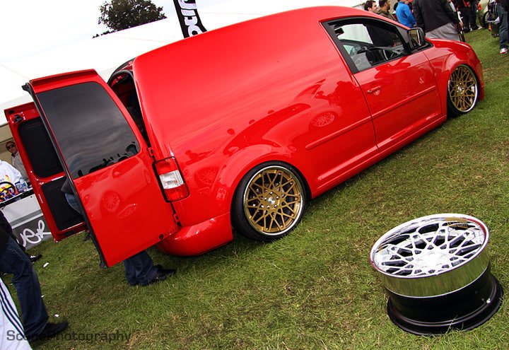 41318_10150247885810048_264929400047_144