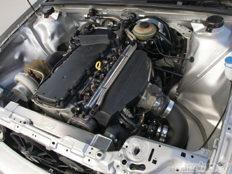 eurp-1205-04+1995-audi-90-quattro+engine