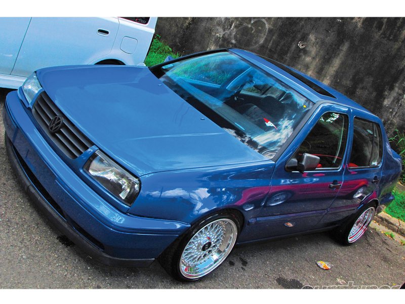 eurp_1012_08_o%2B1998_volkswagen_vento_g