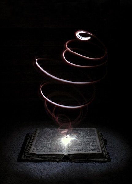 20070812235907_holy bibel.jpg