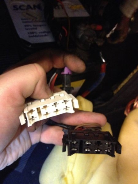 6484F0AB-B2A5-42EE-B06E-78319DF931CF-391