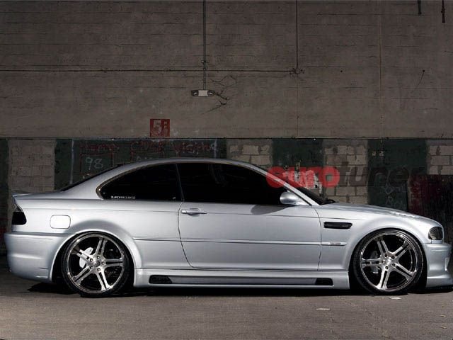 eurp_0811_03_z+2004_bmw_m3+side_view.jpg