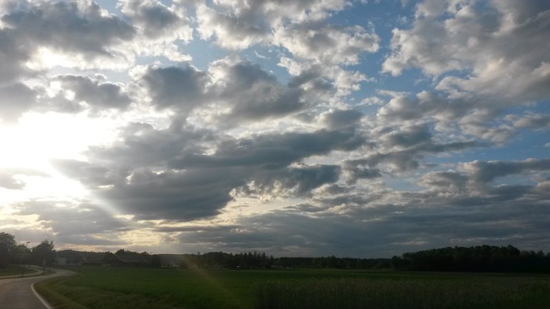 Bildet kan inneholde: sky, himmel, utendørs og natur