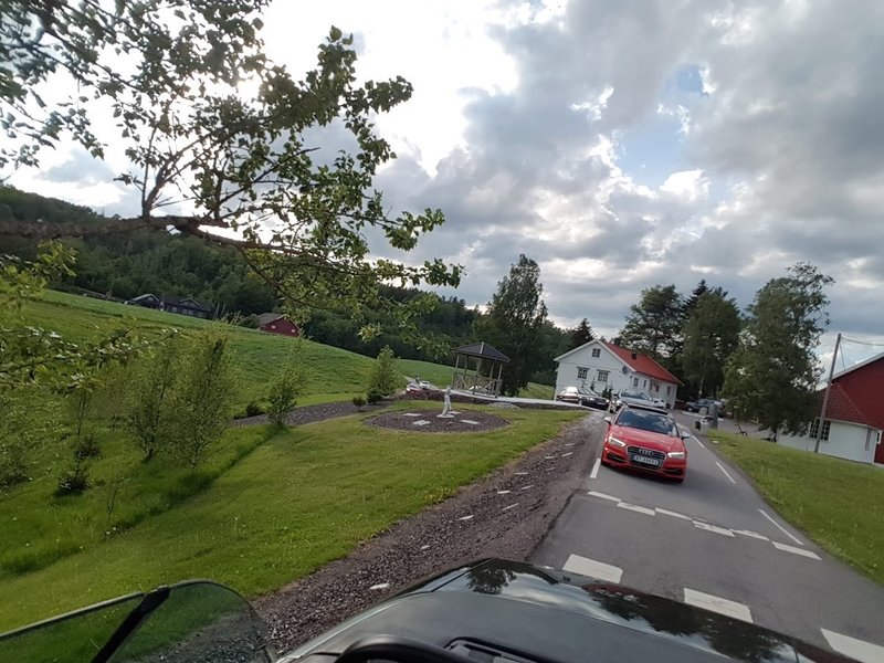 Bildet kan inneholde: sky, himmel, tre, utendørs og natur