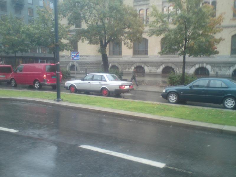 Volvo240.jpg?t=1287175443