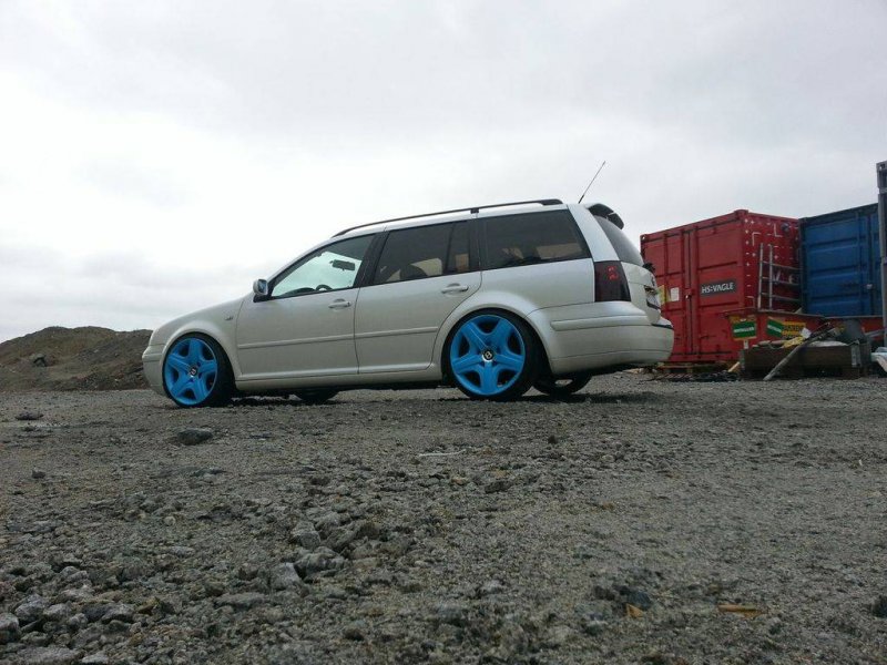 AO3robjk_0ZlywNUd6-7MUa40cbh9a1lg-snOWEy