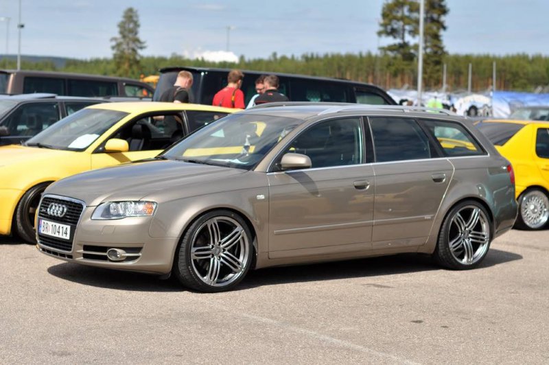 AudiA4AvantWeb.jpg