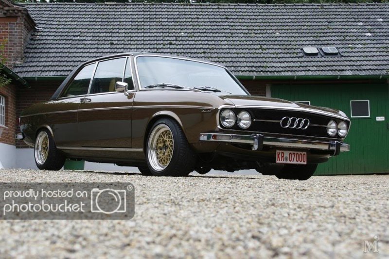 Audi_100_LS_C1_04.jpg