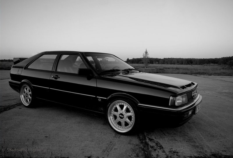 Audi_80_Coupe_BW_by_ShadowPhotography.jp