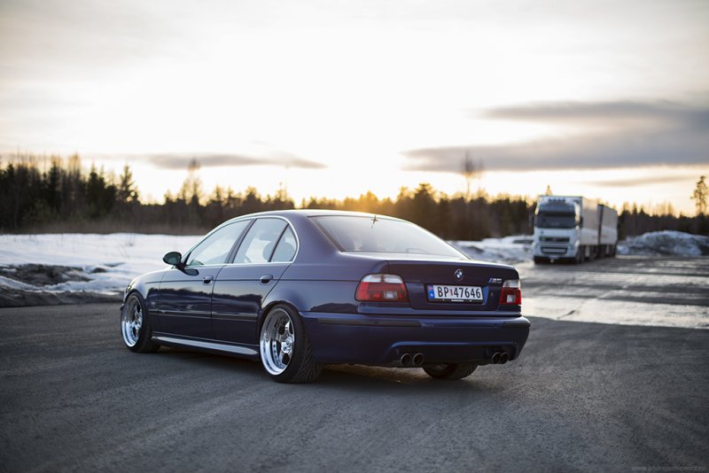 BMW-E39-M5-6-Web.jpg