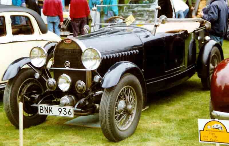 Bugatti_Typ_49_Tourer_1929.jpg