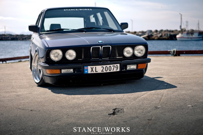 E28-wagon-schultz-schnitzer-poke.jpg