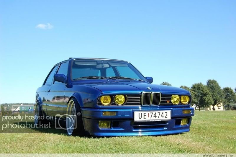 E30BLUE2.jpg