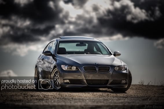 Grey_BMW_E92_335i_by_John_Batte_01.jpg