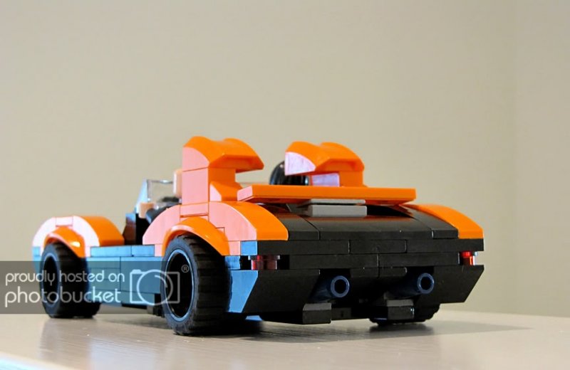 LegoCar2.jpg