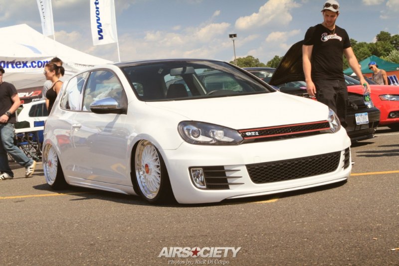MK6-GTI-BBS-RS-Bagged-Air-Suspension-001
