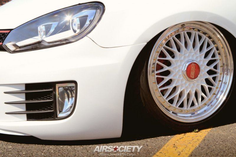 MK6-GTI-BBS-RS-Bagged-Air-Suspension-002