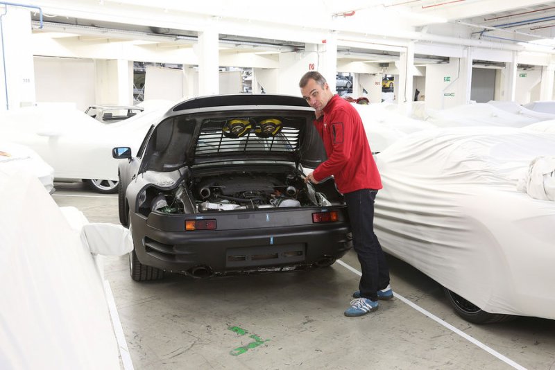 Porsche-Museumslager-fotoshowBigImage-20