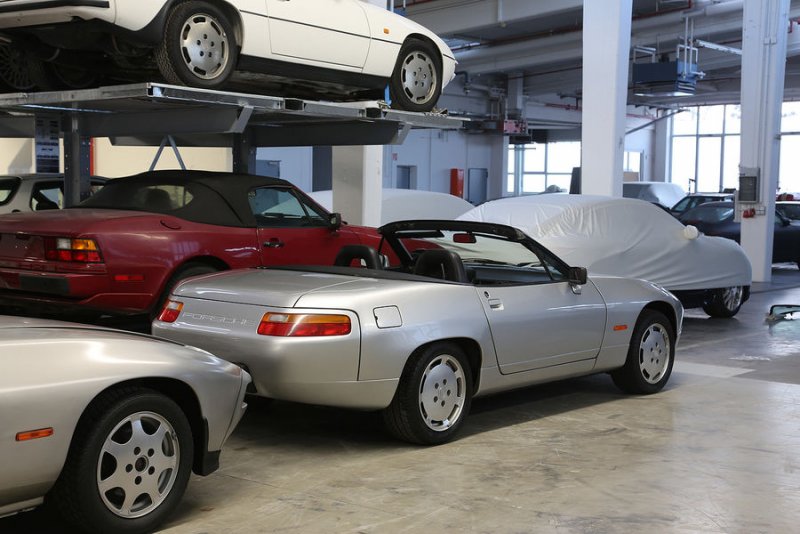 Porsche-Museumslager-fotoshowBigImage-37