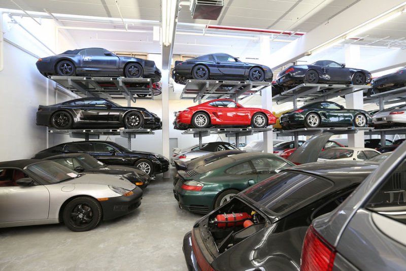 Porsche-Museumslager-fotoshowBigImage-5b