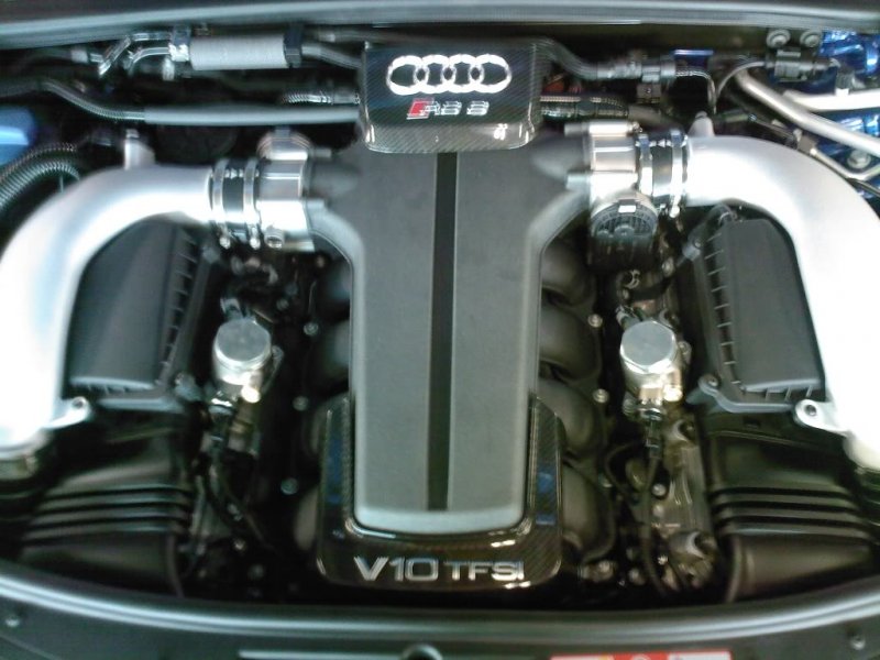 RS6Motor.jpg