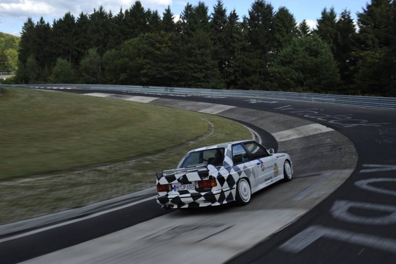 Unterwegs-im-BMW-M3-Ring-Taxi-YT-04.jpg