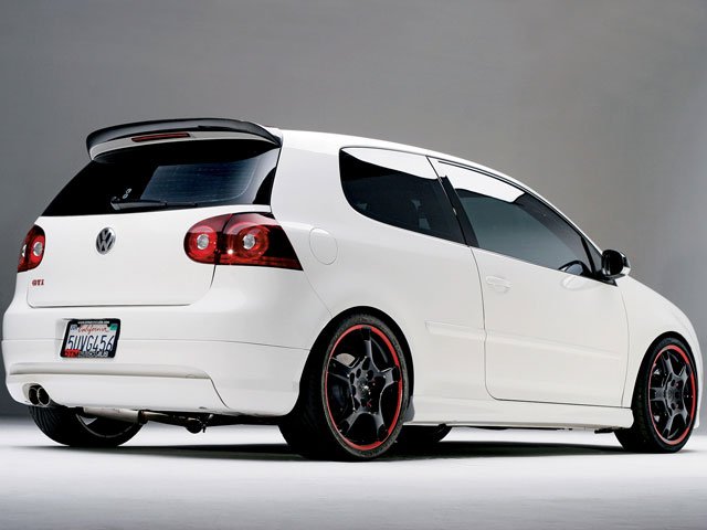 Volkswagen-Designer-Golf-GTI-1.jpg