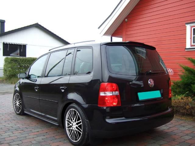 Vw_Touran_-_KH38605_0231copy2.jpg
