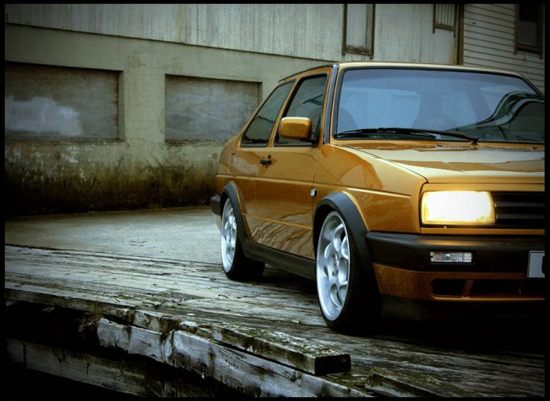 GoldJetta.jpg?t=1205688383