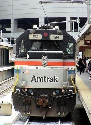 amtrak194_nose.jpg