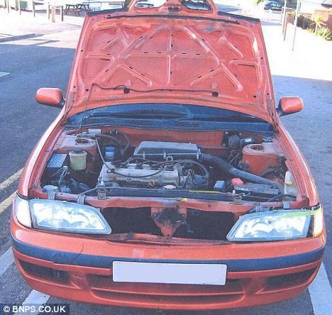 article-0-08B935DA000005DC-632_468x444.j