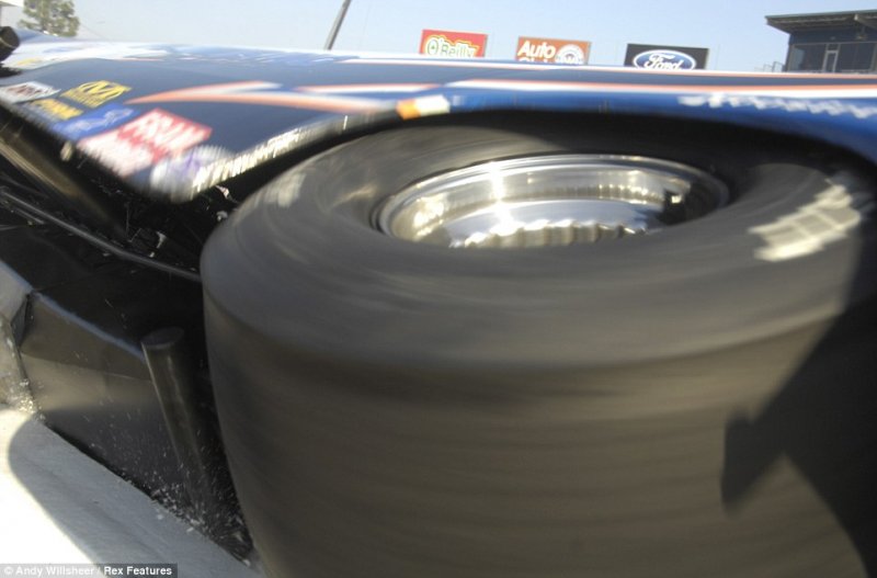 article-1234929-076E8CB9000005DC-12_964x