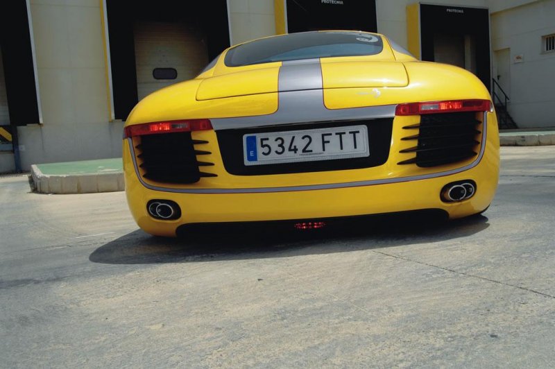 audi-ttr8_7.jpg