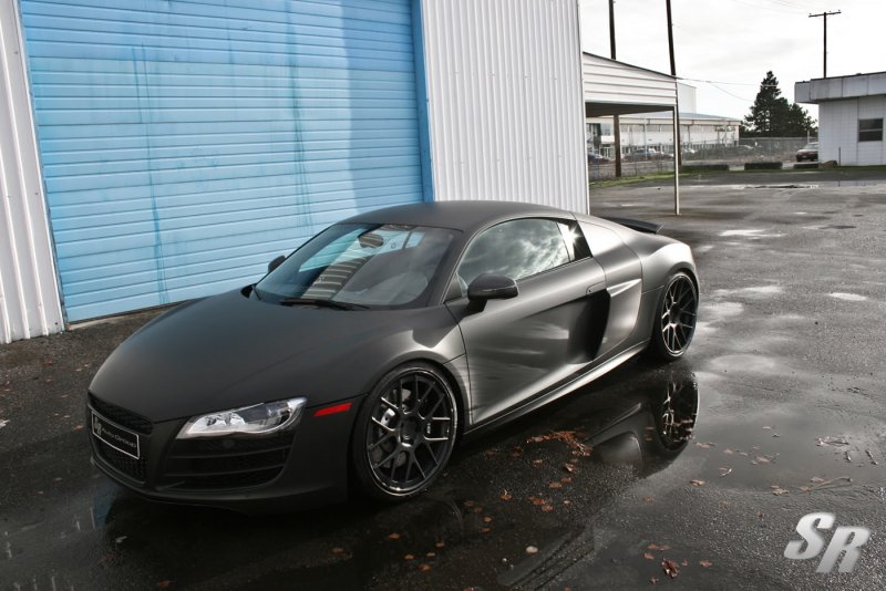 blog_12172010_r8_adv1_matteblack_1_popup