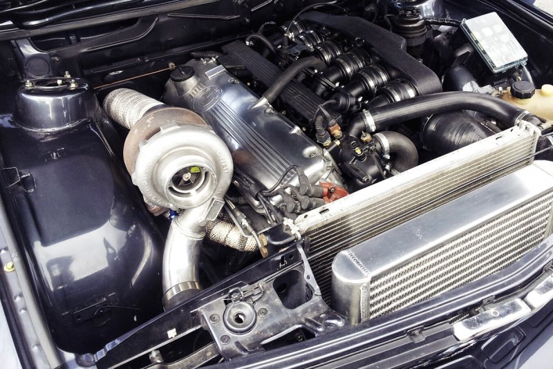 e28-touring-engine-m30-turbo-s38.jpg