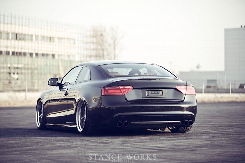 iacro-audi-A5-china-flush.jpg